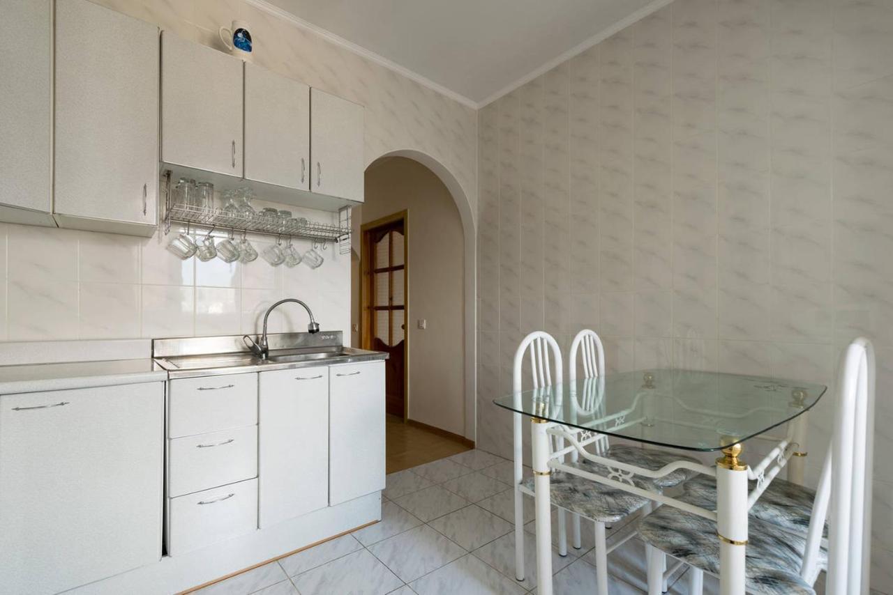 Nadezhda Apartments In Samal Almaty Ngoại thất bức ảnh