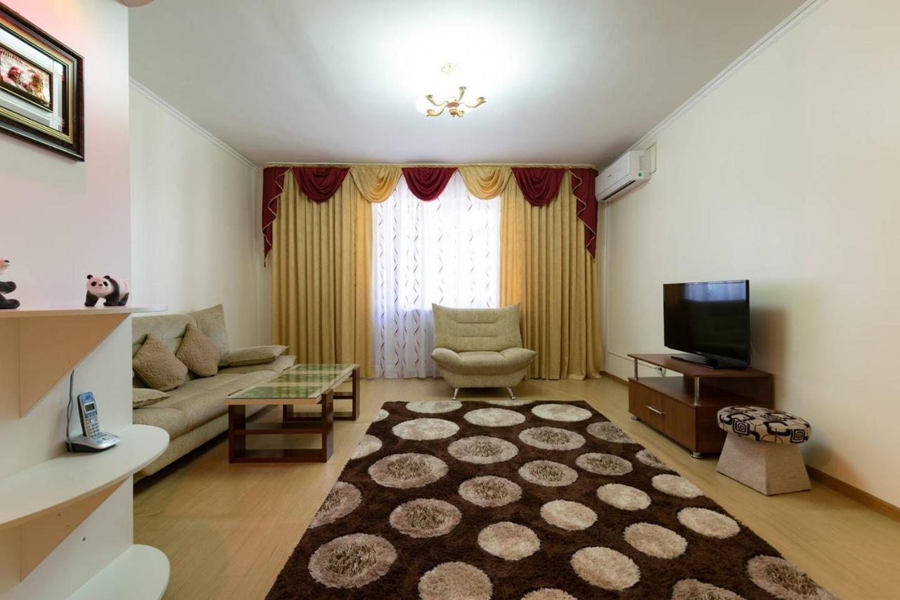 Nadezhda Apartments In Samal Almaty Ngoại thất bức ảnh
