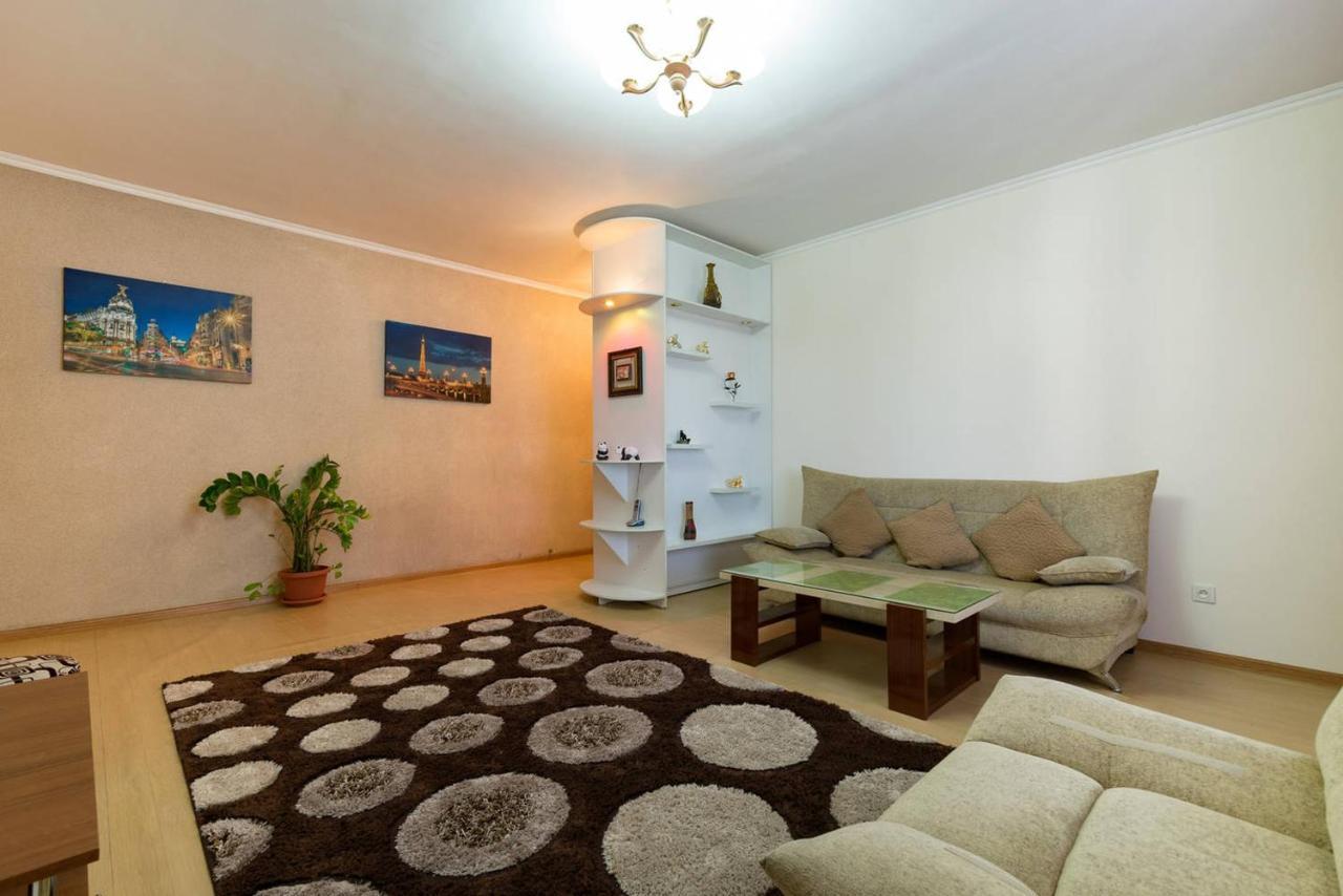 Nadezhda Apartments In Samal Almaty Ngoại thất bức ảnh