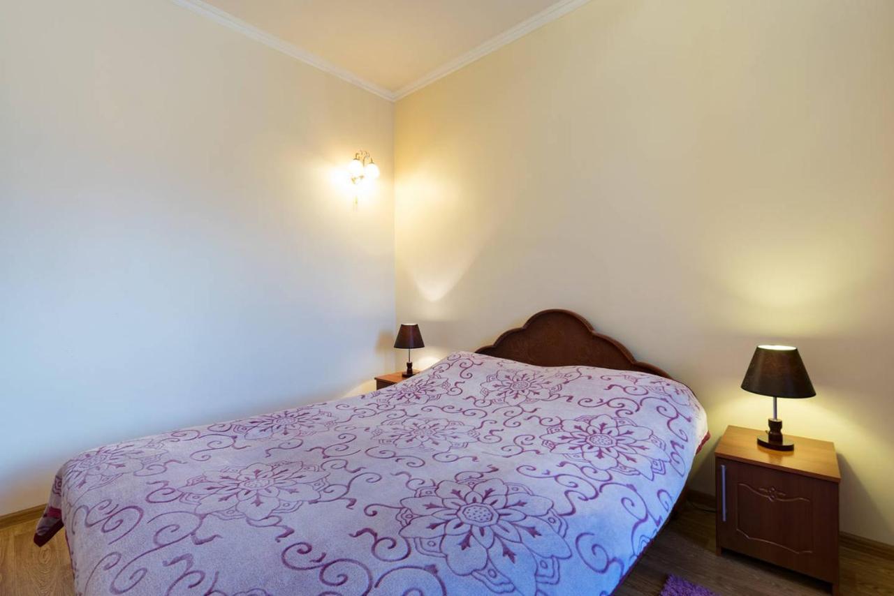 Nadezhda Apartments In Samal Almaty Ngoại thất bức ảnh