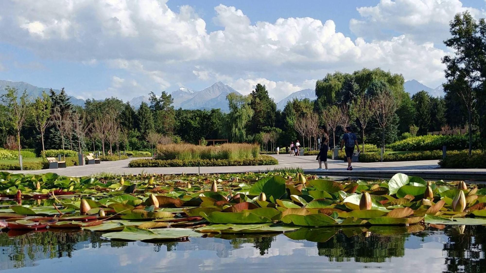 Nadezhda Apartments In Samal Almaty Ngoại thất bức ảnh