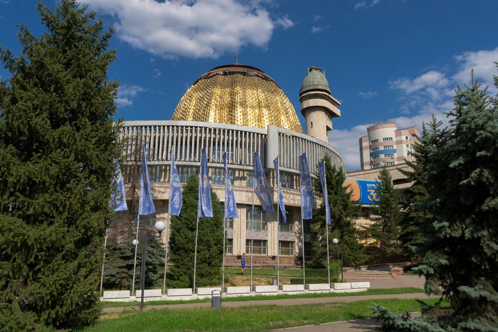 Nadezhda Apartments In Samal Almaty Ngoại thất bức ảnh